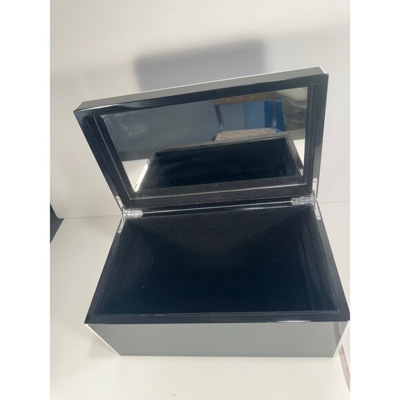 SWING DESIGN Black Lacquer Jewelry Box - Picture 7 of 12